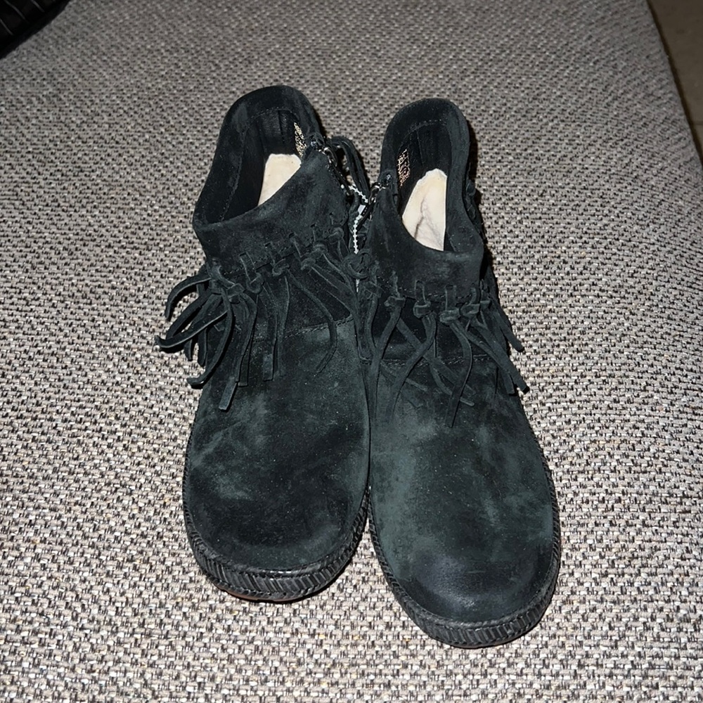 UGG Shenandoah Black fringe ankle boots